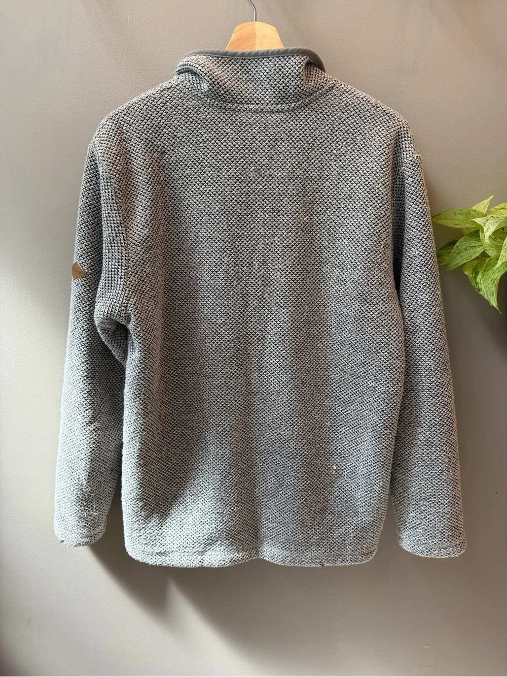 Orvis Men's Gray Sherpa-Lined Quarter-Zip Sweater